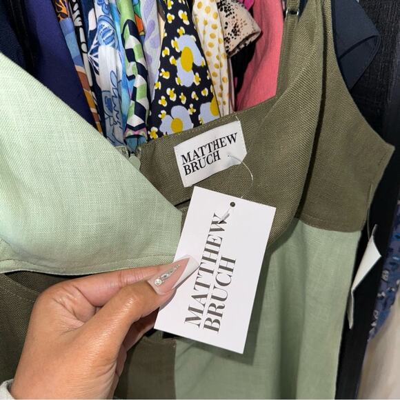 MATTHEW BRUCH Kimmie Colorblock Mini Dress in Sage and Army - Picture 7 of 13